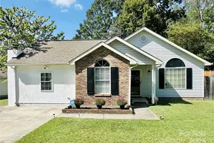 300 Cottonwood Park Dr, Charlotte, NC 28214 - Photo 1