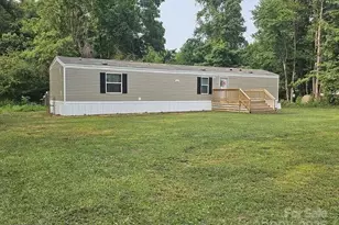 714 Georgia Pacific Rd, Whiteville, NC 28472 - Photo 1