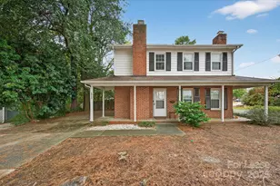 10702 Blue Heron Dr, Charlotte, NC 28226 - Photo 1