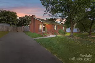 2211 Medlin Ct, Kannapolis, NC 28083 - Photo 1