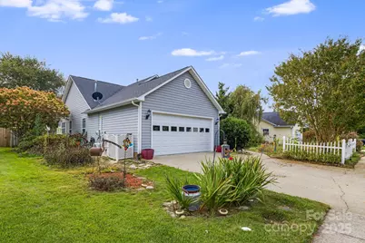 107 S Sunberry Trail, Fletcher, NC 28732 - Photo 1