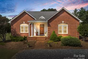 4053 Killian Rd, Lincolnton, NC 28092 - Photo 1