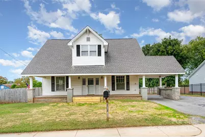 208 S Chapel Street, Landis, NC 28088 - Photo 1