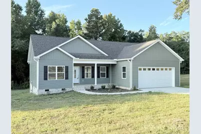 325 East Street, Heath Springs, SC 29058 - Photo 1