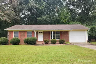 176 Autumn Leaf Rd, Troutman, NC 28166 - Photo 1