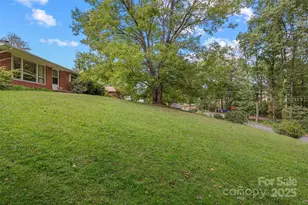 25 Baker Dr, Asheville, NC 28806 - Photo 1