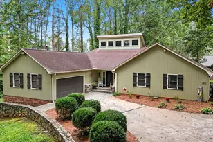 507 6th Ave NE, Conover, NC 28613 - Photo 1