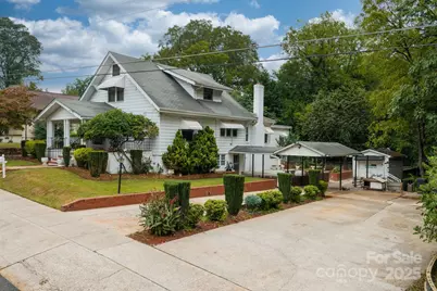 532 6th Avenue SW, Hickory, NC 28602 - Photo 1