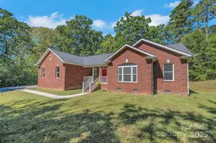 425 Huffstetler Rd, Gastonia, NC 28056 - Photo 1