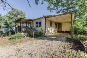 45 Freeborn Ln, Hendersonville, NC 28792 - Photo 1