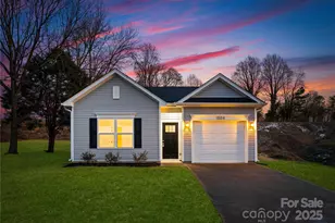 1604 Oak St, Charlotte, NC 28269 - Photo 1