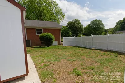 416 W Pine Street, Lincolnton, NC 28092 - Photo 32