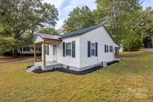 502 Hickory Ave, Statesville, NC 28625 - Photo 1