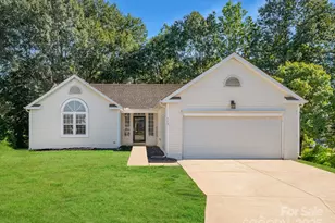 113 S Mulberry Ct, Mount Holly, NC 28120 - Photo 1