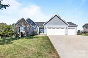 198 Castle Pines Ln, Statesville, NC 28625 - Photo 1