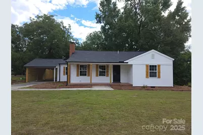 305 S Cedar Street, Pageland, SC 29728 - Photo 1