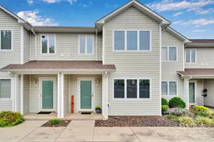 3275 White Oak Ct, Claremont, NC 28610 - Photo 1