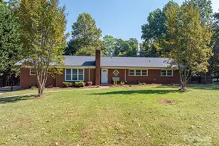 1640 Carolina Cir, Gastonia, NC 28054 - Photo 1