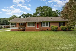 422 Plantation Rd, Lancaster, SC 29720 - Photo 1