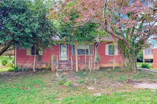 537 N Center St, Statesville, NC 28677 - Photo 1