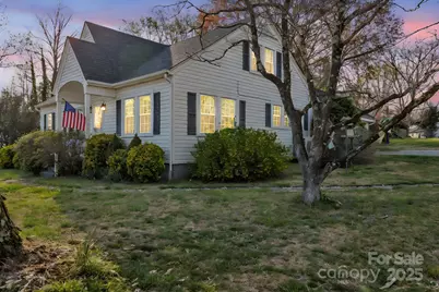 1109 Wildwood Road NE, Lenoir, NC 28645 - Photo 1