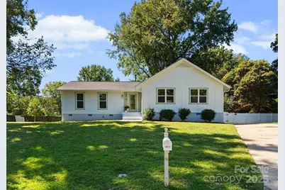 5815 Katrine Court, Charlotte, NC 28208 - Photo 1