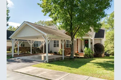 59 N Creekside Court, Hendersonville, NC 28791 - Photo 1