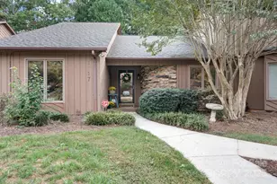 1717 12th St NE, Hickory, NC 28601 - Photo 1