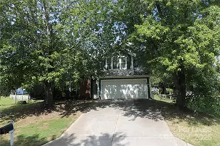 7130 Lanark Ct, Charlotte, NC 28217 - Photo 1