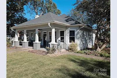 355 S College Avenue, Newton, NC 28658 - Photo 1