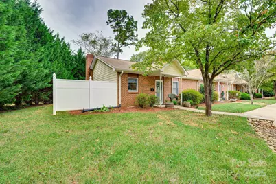 605 8th Avenue SW #B5, Conover, NC 28613 - Photo 1