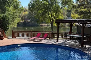 1011 Lakeshore Dr, Belmont, NC 28012 - Photo 1