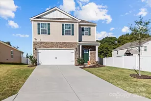 121 Apple Orchard Ct, Statesville, NC 28677 - Photo 1
