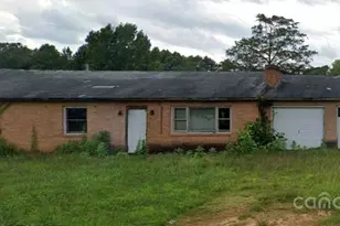 2621 Fairwood Dr, Hudson, NC 28638 - Photo 1