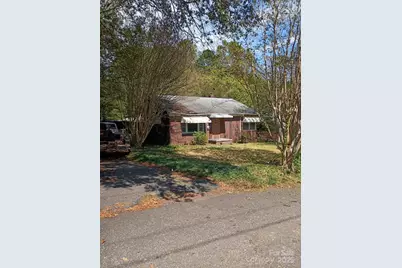 618 5th Avenue SW, Hickory, NC 28602 - Photo 1