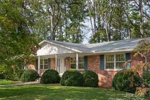 7 E Fox Chase Rd, Asheville, NC 28804 - Photo 1