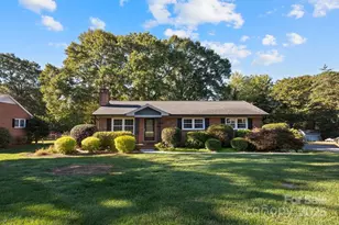 403 W Lewis St, Dallas, NC 28034 - Photo 1