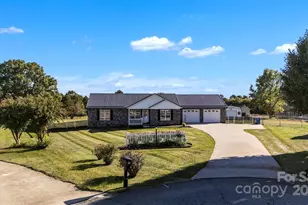 171 P.L's Pl, Taylorsville, NC 28681 - Photo 1