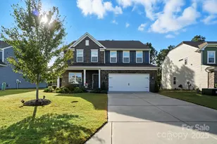 126 Walleye Ln, Troutman, NC 28166 - Photo 1