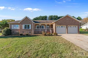 5149 Olde School Dr, Hickory, NC 28602 - Photo 1