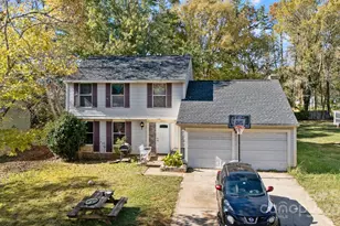 7321 Glenmont Dr, Charlotte, NC 28227 - Photo 1