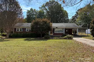 707 Sandalwood Ln, Kings Mountain, NC 28086 - Photo 1