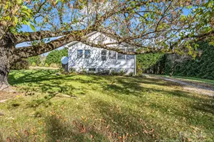 1600 Orchard Rd, Flat Rock, NC 28731 - Photo 1