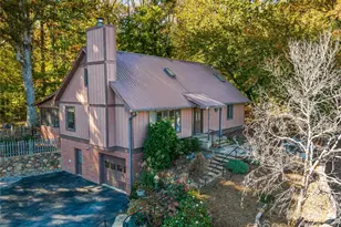 1326 Valmont Dr, Hendersonville, NC 28791 - Photo 1