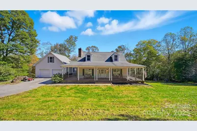 4820 29th Street Drive NE, Hickory, NC 28601 - Photo 1