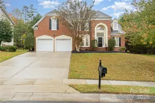 2723 Sawgrass Ridge Pl, Charlotte, NC 28269 - Photo 1