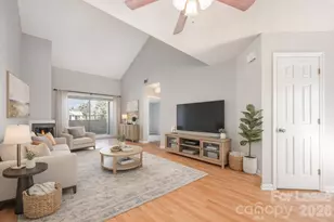 2555 Stockbridge Dr, Charlotte, NC 28210 - Photo 1