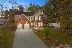 7716 Beaker Ct, Charlotte, NC 28269 - Photo 1