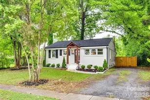 3120 Parkway Ave, Charlotte, NC 28208 - Photo 1