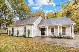 2526 Clearkirk Ct, Matthews, NC 28105 - Photo 1